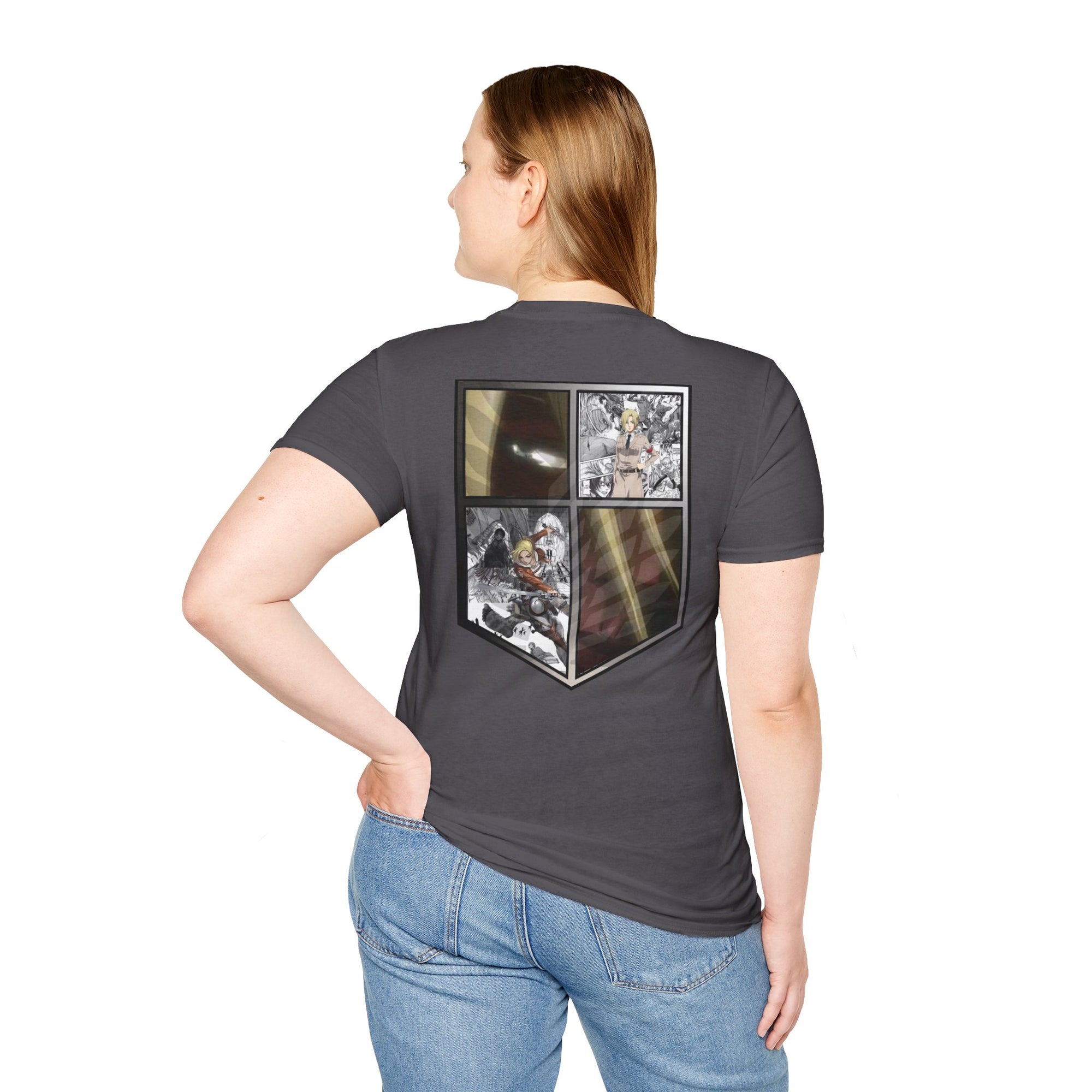 Camiseta informal de Annie Leonhart (ATAQUE A LOS TITANES)