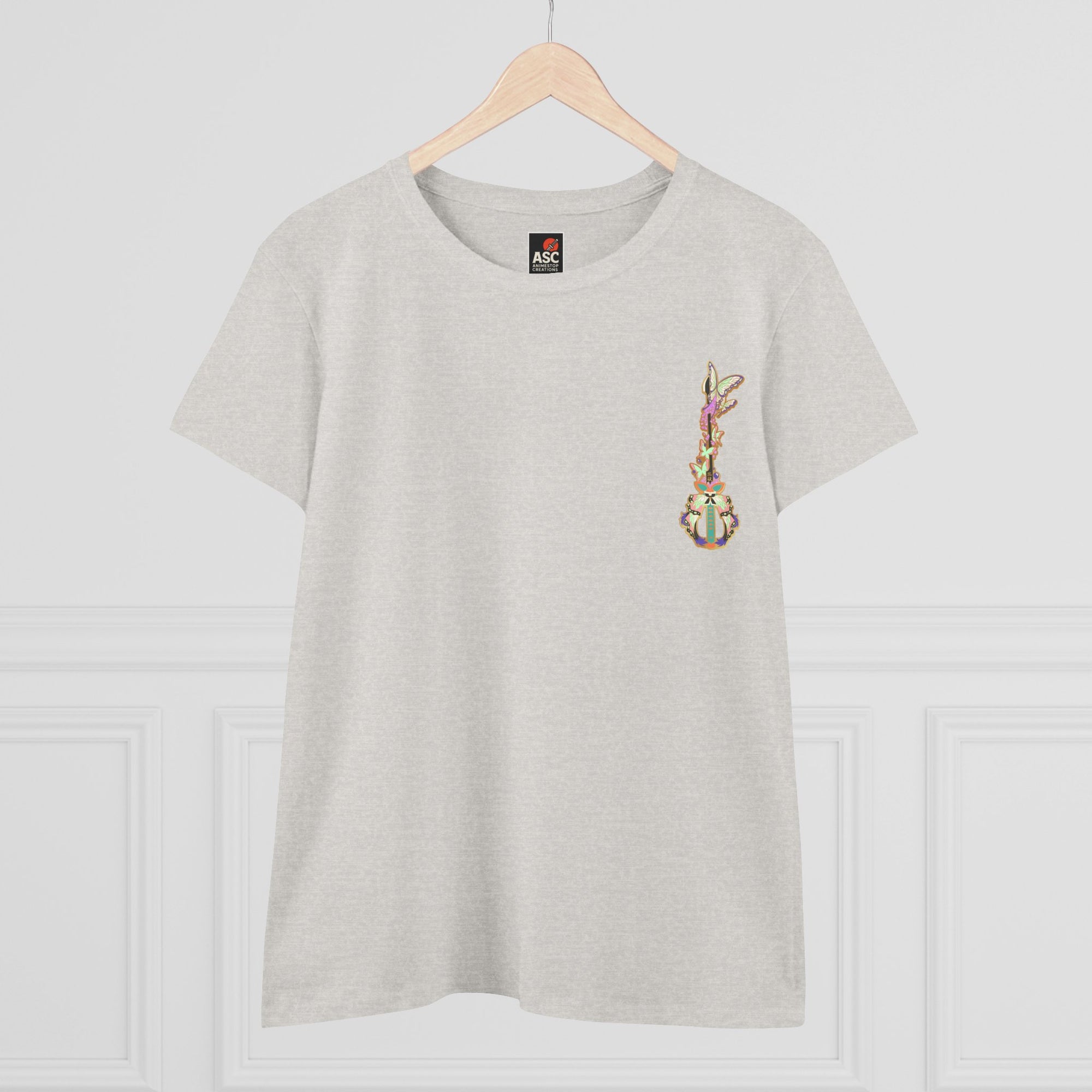 Camiseta de mujer Shinobu Kochō (DEMON SLAYER)