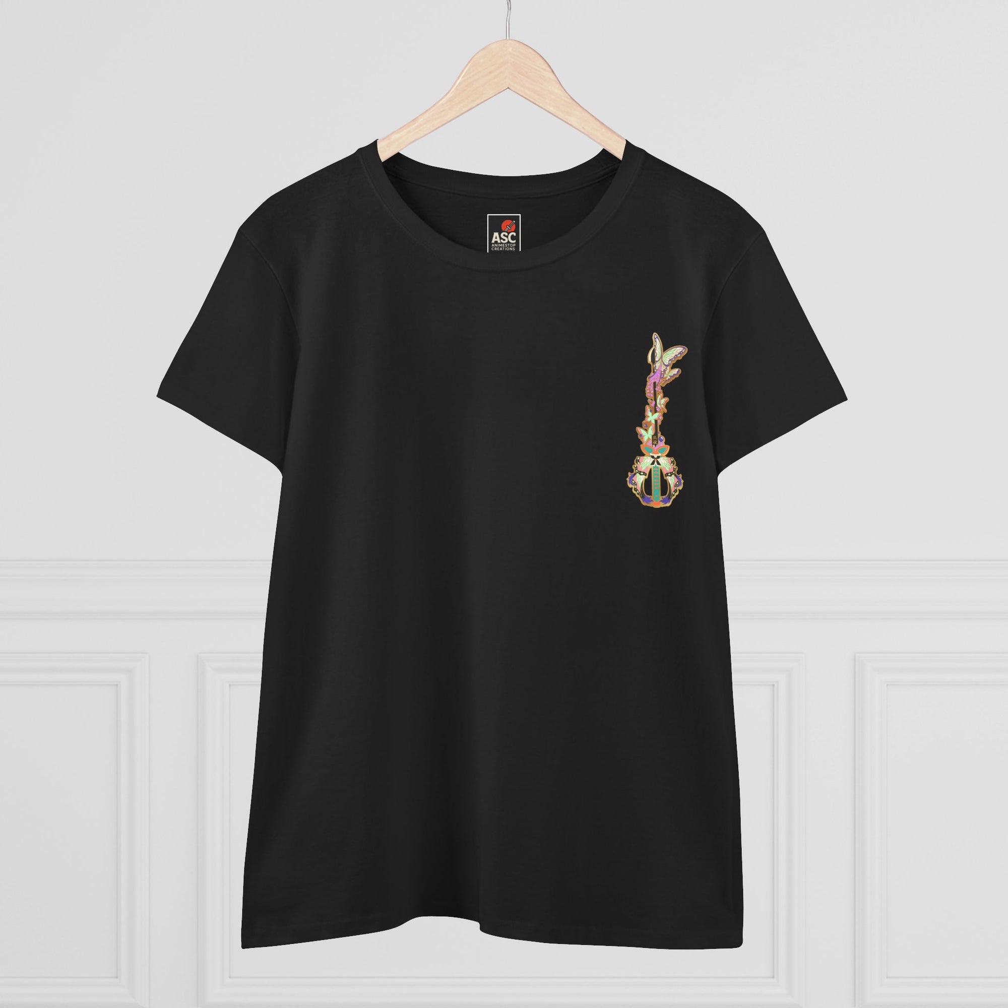 Camiseta de mujer Shinobu Kochō (DEMON SLAYER)