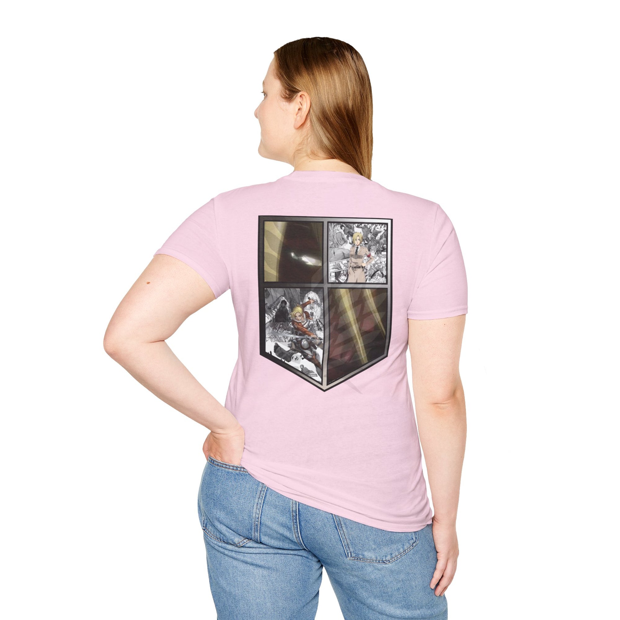 Camiseta informal de Annie Leonhart (ATAQUE A LOS TITANES)